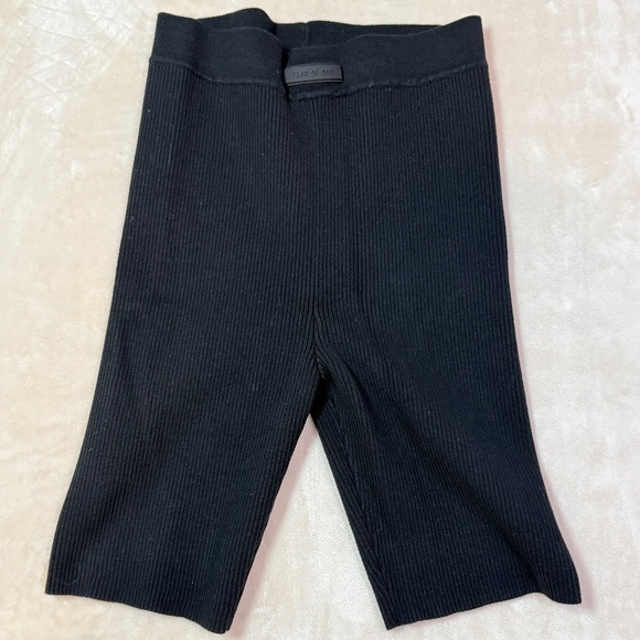 Fear of God Essentials Rib Sweater Bike Shorts - Jet Black XL - Picture 2 of 10